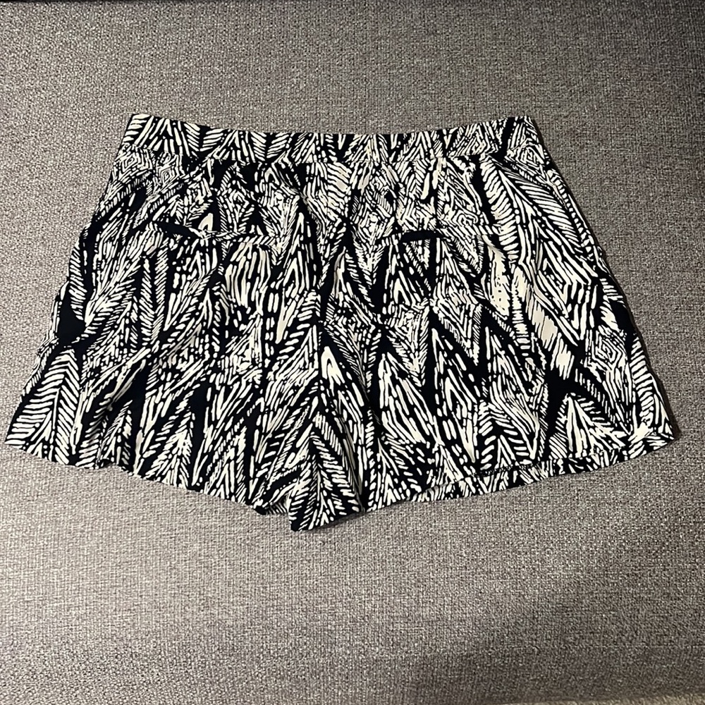 Shorts - Picture 2 of 2
